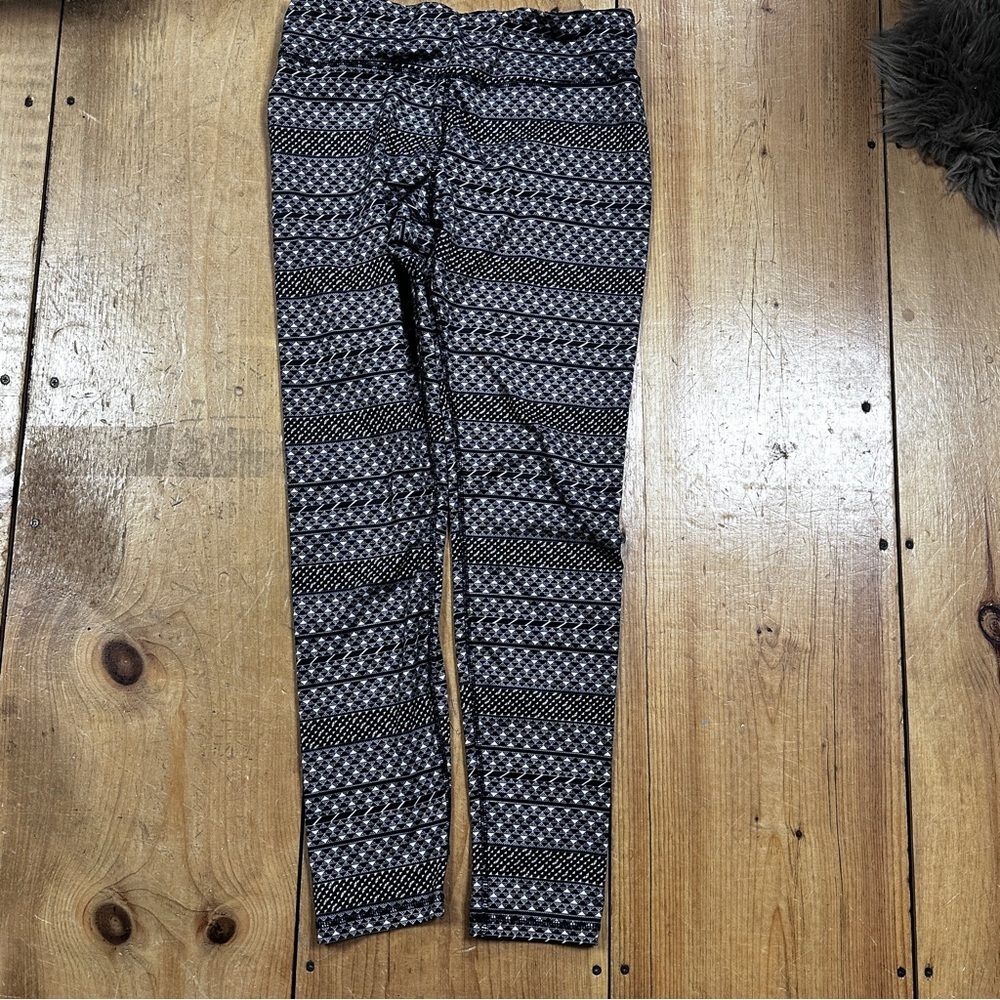 RBX Women’s Leggings - Black & White Geometric Pattern, Stretchy L. EUC! - Picture 4 of 7